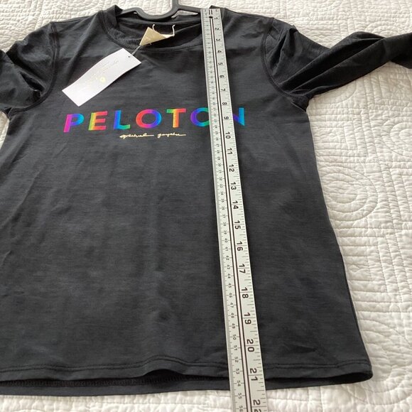 NWT Peloton x Spiritual Gangster Long Sleeve Black top with rainbow size XS - Picture 8 of 10